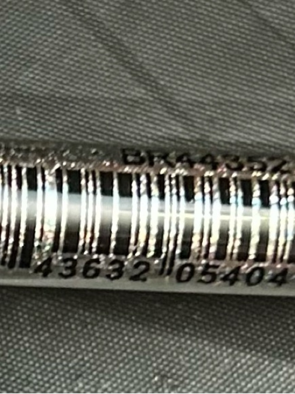 WHIT Holographic Glitter Silver Cosmetic Handle - Picture 5 of 5